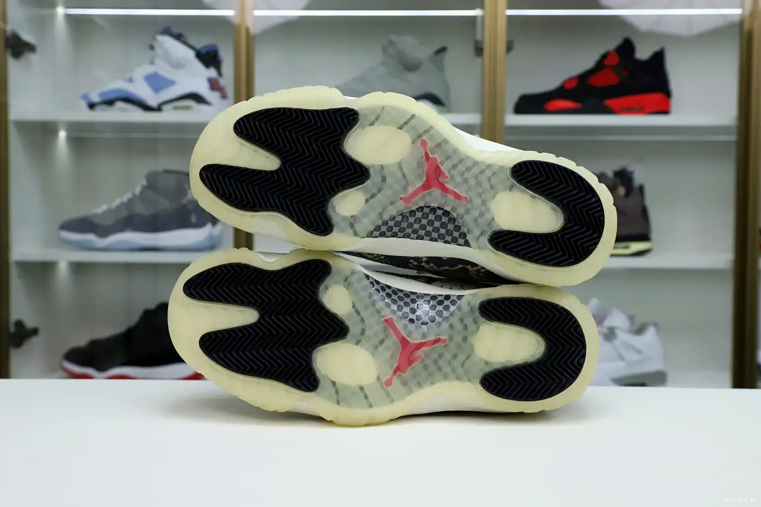 JORDAN LIGHT AIR BONE SNAKESKIN Kimikick LOW 11 0412